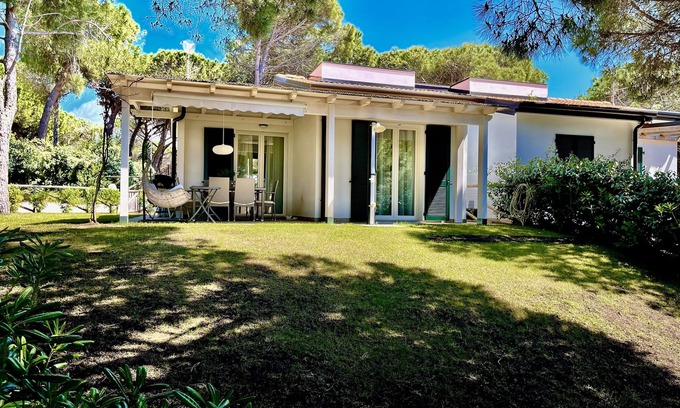 San Pietro a Mare House | Sunset Holiday Villa in San Pietro Pinewood