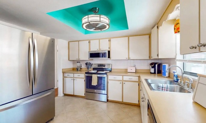 Homosassa House | Sunset Oasis