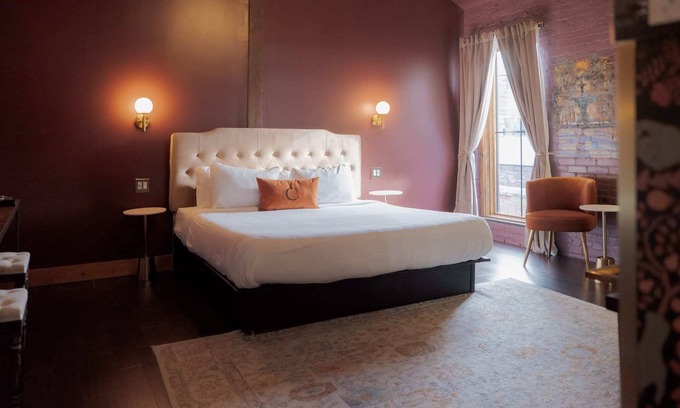 Madison Hotel | Sunset on Broadway Suite 205 at The Chandler Hotel