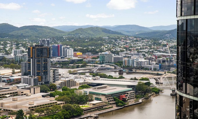 Brisbane Central Business District Apartment | Sunset River View/Queens Wharf/Casino/CBD Riverfront/Top Facility