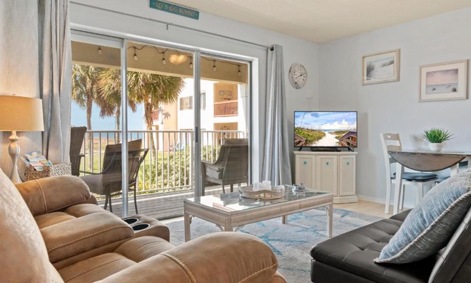 Navarre Beach Apartment | Sunset Villa