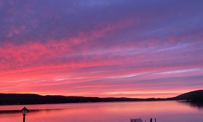 Bradford House | Sunsets In The Cove-Previously "Family Lake Memories Made Here"