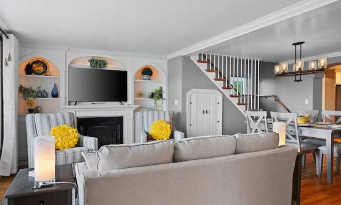 Sturgeon Bay House | Sunshine Cove - Door County