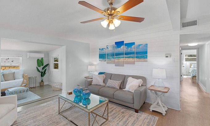 Jacksonville Beach House | Sunshine Daydream Beach Bungalow. Walk to Beach! Great for Families! Firepit!