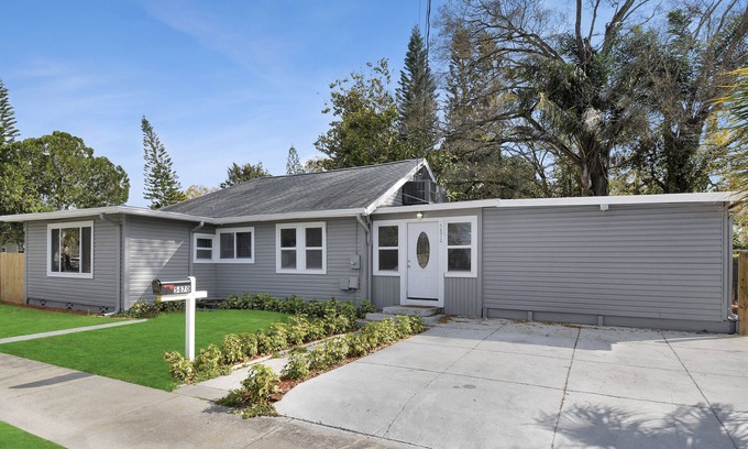 Pinellas Park House | Sunshine Stay 3Bed 2Bath Oasis Near Beaches And Downtown St Petersburgn