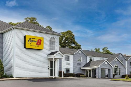 Northwest Pensacola Hotel | Super 8 by Wyndham Pensacola