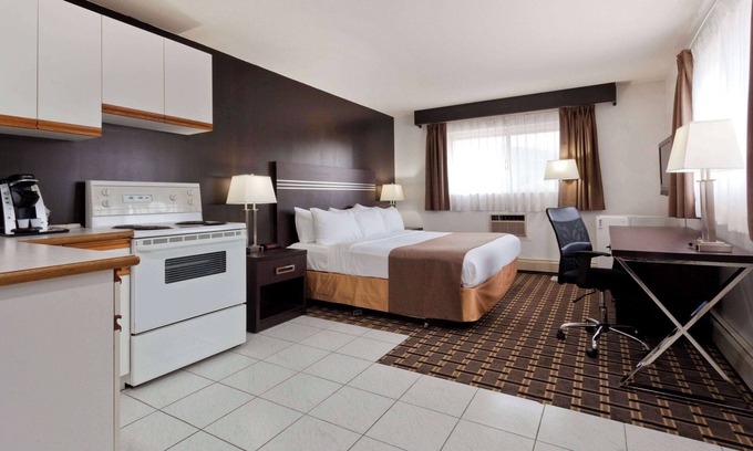 Valemount Hotel | Super 8 by Wyndham Valemount