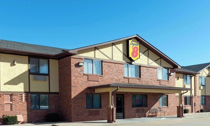 Warrenton Hotel | Super 8 by Wyndham Warrenton