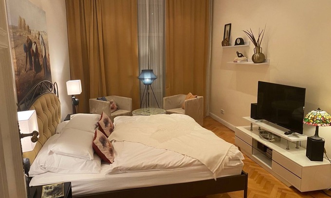 Moabit Apartment | Super * * * apartment at the main station with internet, washing machine