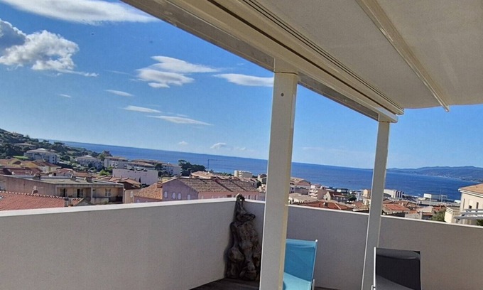 Propriano Apartment | SUPERB APARTMENT + LARGE TERRACE WITH PANORAMIC SEA VIEW (2 PEOPLE)
