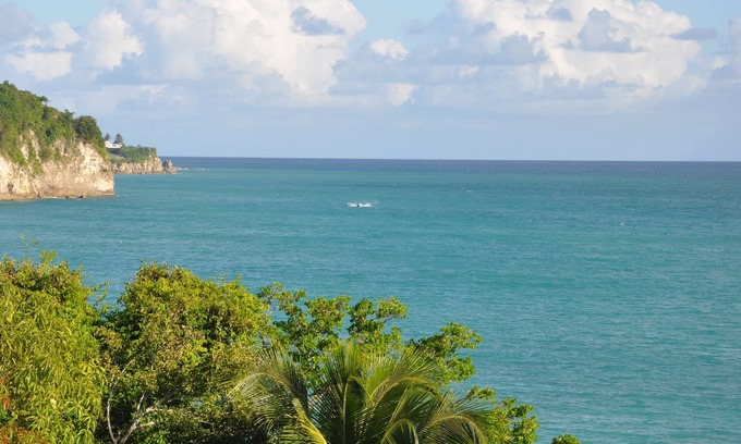 Dampierre Apartment | Superb apartment with garden and private pool, close to the sea