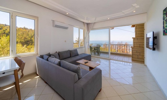 Alanya Apartment | Superb Flat with Nature View and Balcony in Alanya