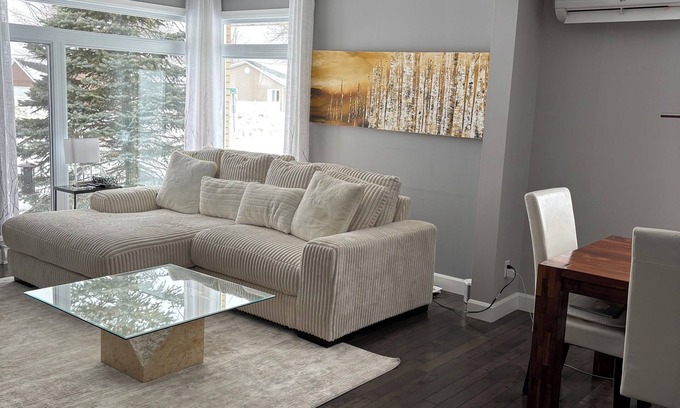 Jonquiere House | Superb Saguenay home