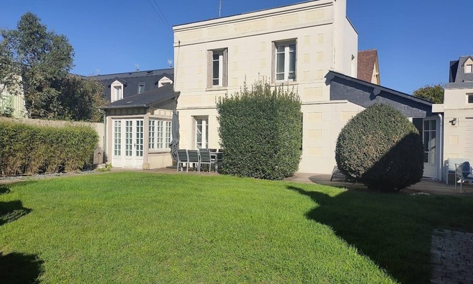 Deauville City Centre Villa | Superb Villa with garden Deauville center