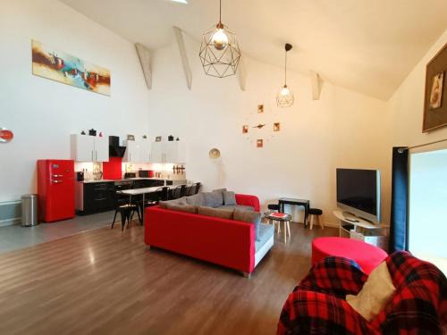 Chalons-en-Champagne Apartment | Superbe appartement type loft en duplex rue Buat