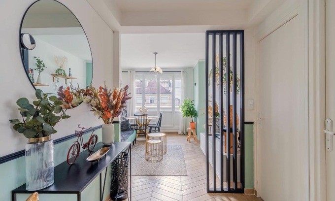 Vaugueux Apartment | Superbe appart chic, hyper centre, vue château, Parking inclus