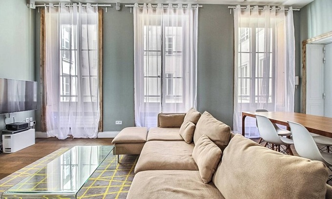 Quartier de la Place-Vendome Apartment | Superbe Appartement Dans le Coeur de Paris