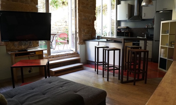 Chartreux - Saint Vincent Apartment | Superbe Canut à la Croix-rousse, un Petit Coin de Verdure, une Déco Incroyable
