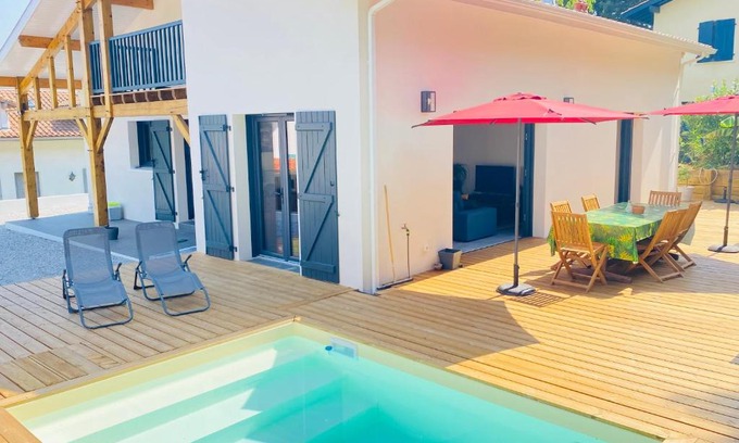 Boucau Villa | Superbe maison avec piscine à 5 min de la plage.