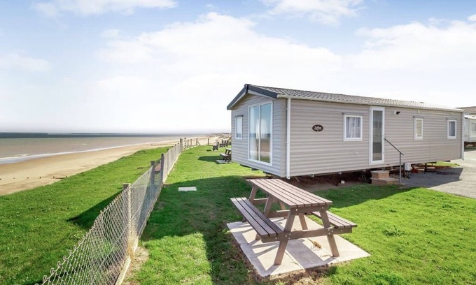 Bacton Ski Chalet | Superior Lodge (sleeps 8)