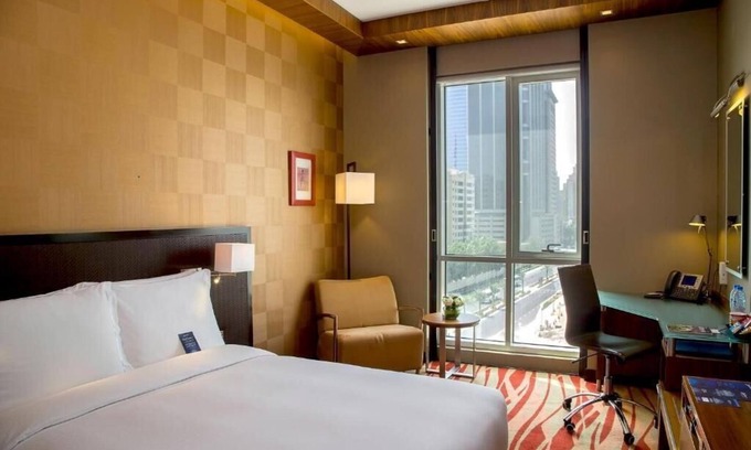 Dubai Media City Apartment | Superior Room Near Dubai Media City Park