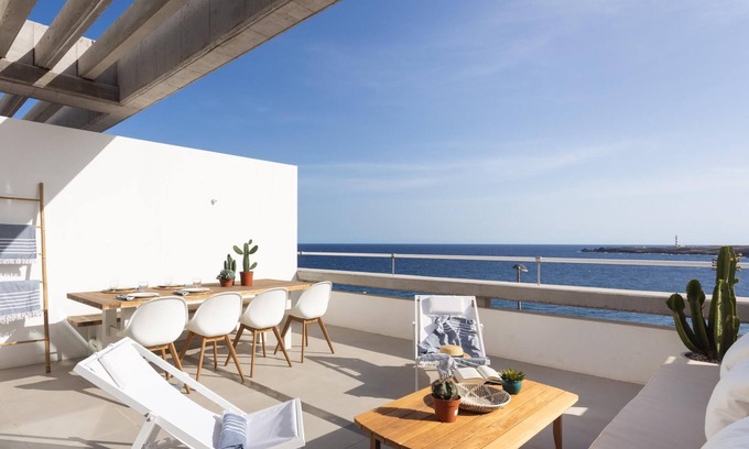 Arico Apartment | Superior Seafront Apartment, Porís 6