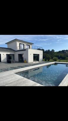 Soussans House | Sur la route des châteaux