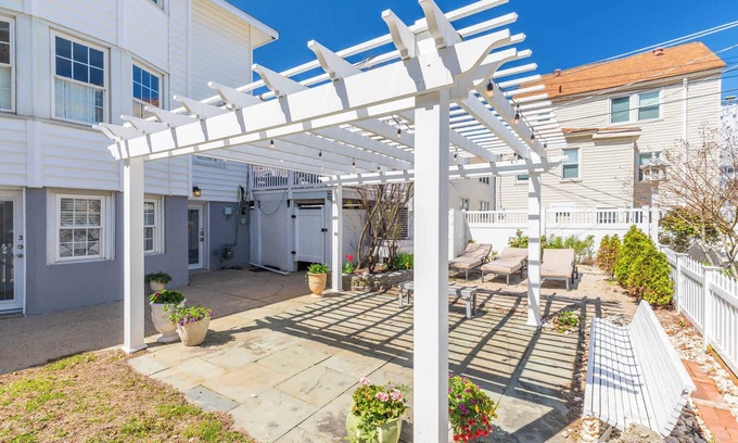 Ocean City Condo | Surf 3 Just off Boardwalk and Beach 1BR 1BA Home
