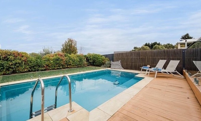 Inverloch House | Surfside Serenity