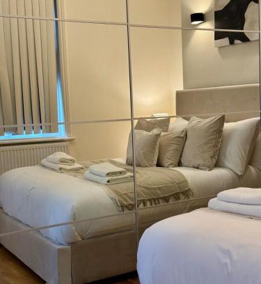 Westbourne Apartment | Sutherland Avenue Studios