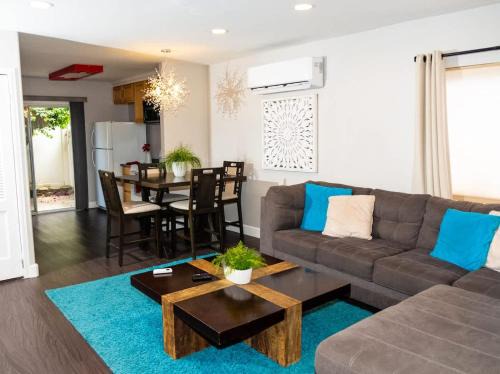 Hillcrest House | Sutra