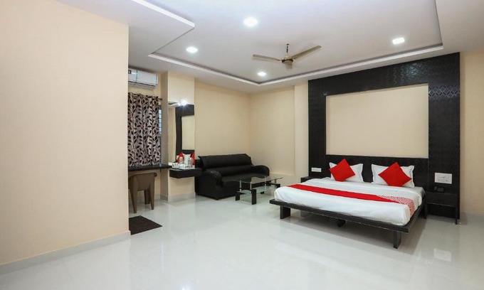 Kuvempu Nagara Hotel | Suvarna Suits