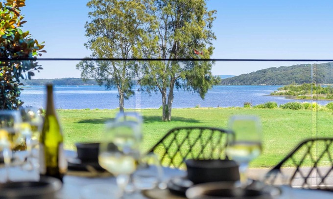 Swansea House | Swan Lake - Winter School Holiday Mid-Week Special