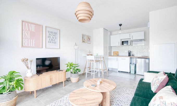 Castanet-Tolosan Apartment | Sweet Green - T2 avec balcon à Toulouse