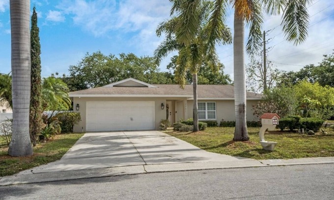South Gate Ridge House | Sweet home in the heart of Sarasota.