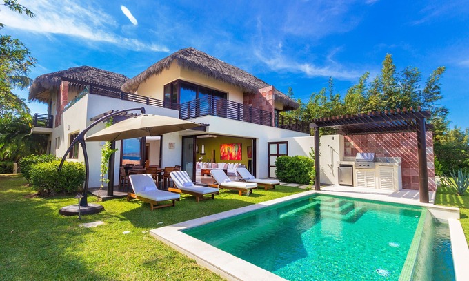 Lamai Villa | Sweet home with Seaview and garden view, just 5 mins ride to the beach.