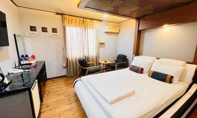 Yeon-dong Hotel | Sweet Hotel