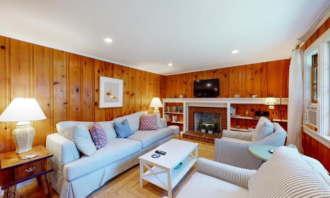 Harwich Port House | Sweet Victory