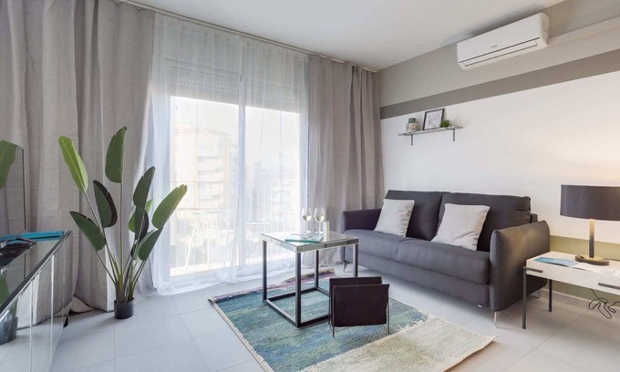 Hostafrancs Apartment | Sweett | Callao VI - Two Bedroom Apartment, Sleeps 4