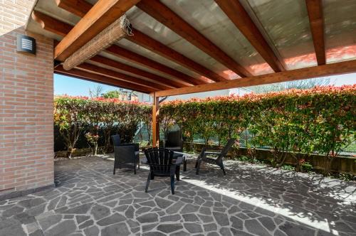 Abano Terme Apartment | Sweety Kalimera House with Private Parking&Garden!