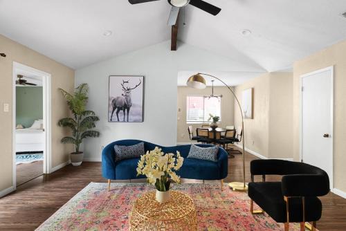 Barton Hills House | Swim at Barton, Sleeps 14 near Zilker, Downtown