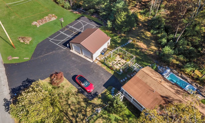 Eldred Cottage | SwimSpa | Sport Courts | Lake | Fishing | Firepit