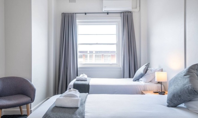 Hamilton Hotel | Sydney Junction Hotel