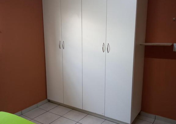 Greater Johannesburg Metropolitan Area Apartment | Sydney Z. Students Res