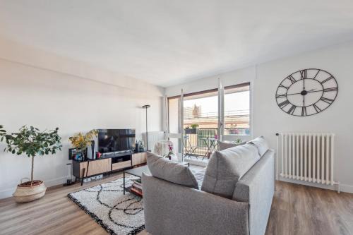 Quartier de Javel Apartment | Symphonie de l'élégance à javel by Weekome