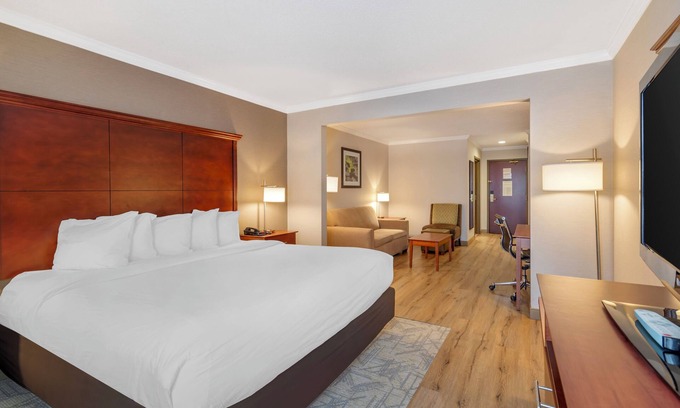 Liverpool Hotel | Syracuse Grand