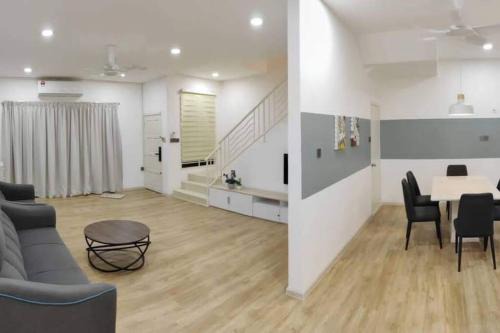Perkampungan Bukit Ubi House | T House Nearby Kuantan East Coast Shopping Mall