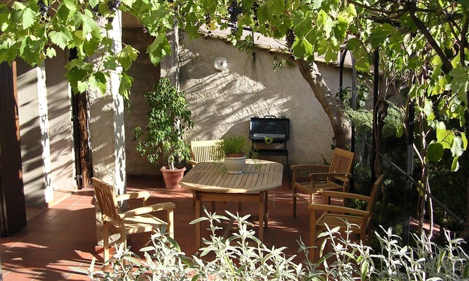 Sainte-Tulle Apartment | T2 with terrace, garden and WIFI between Luberon park and Verdon park