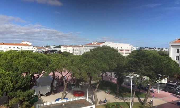 Royan Apartment | T3 apartment in the center of Royan, 100m from the beach and market