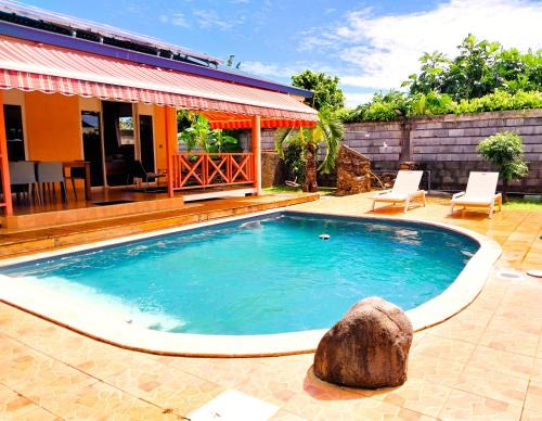 Faaa House | TAHITI - Lihei Pool House